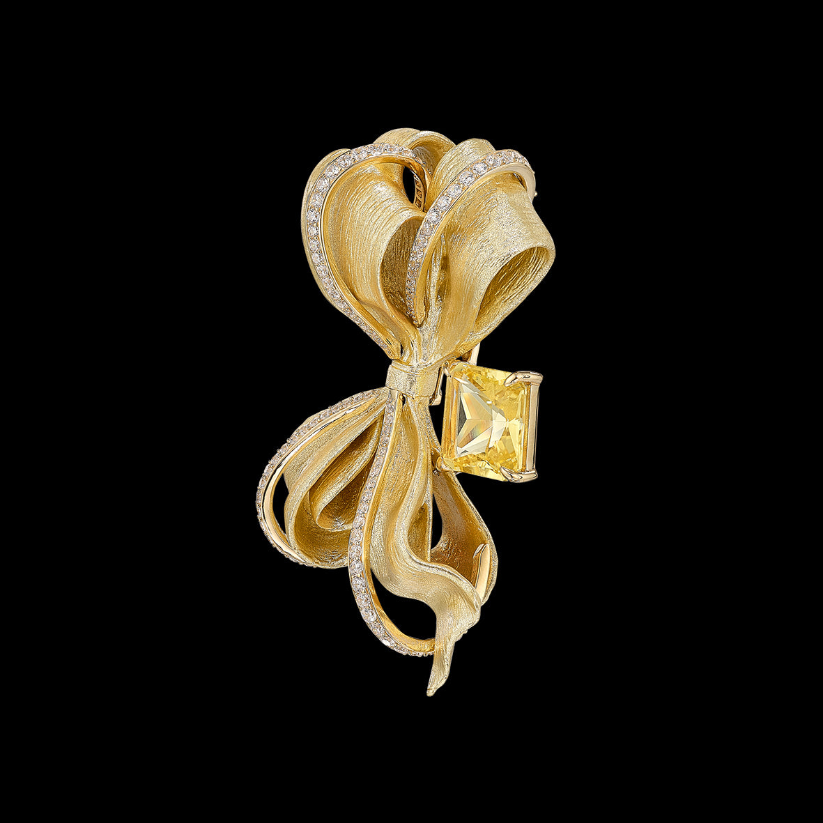 Champagne Antoinette Brooch, Brooch, Anabela Chan Joaillerie - Fine jewelry with laboratory grown and created gemstones hand-crafted in the United Kingdom. Anabela Chan Joaillerie is the first fine jewellery brand in the world to champion laboratory-grown and created gemstones with high jewellery design, artisanal craftsmanship and a focus on ethical and sustainable innovations.
